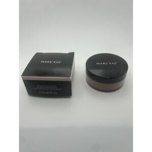 NEW in Box MARY KAY Silky Setting Powder Foundation 174902 Deep Bronze